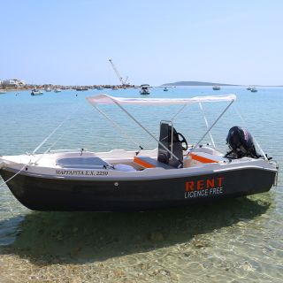 Paros: Full-Day Small Boat Rental with Self-Driving
