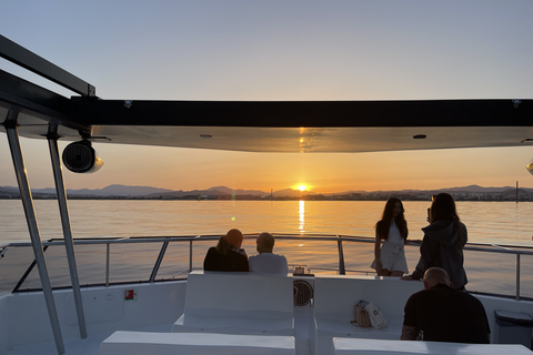 Málaga: Sunset Catamaran Trip Málaga: Sunset Catamaran Cruise Fly Blue Dos