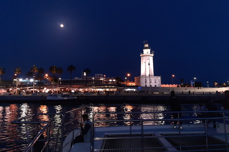 Málaga: Passeio de catamarã ao pôr do solMálaga: Cruzeiro de catamarã ao pôr do sol Fly Blue Dos