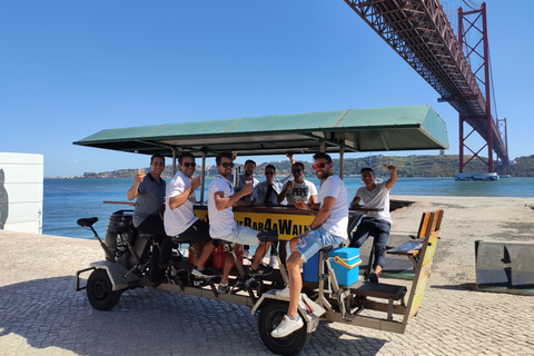 Lisbona: Tour in bicicletta con sangria e birraLisbona: tour in bici di 1 ora con birra e sangria