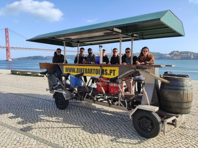 Visit Lisbon Guided City Bike Tour with Sangria in Lisbon