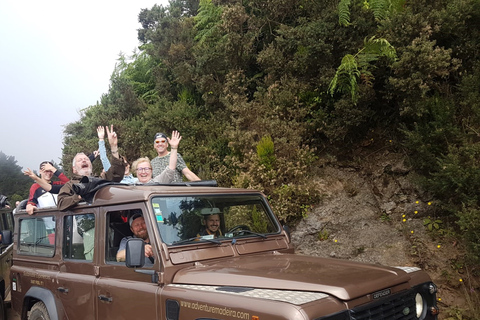 Vanuit Funchal: 25 fonteinen Levada wandeling en jeepsafari