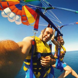 Hurghada: Parasailing Adventure with Private Hotel Pickup