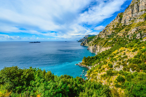 Naples : Circuit privé en Tesla vers Amalfi, Ravello et Positano