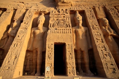 Z Hurghady: dwudniowa prywatna wycieczka po Luksorze i Abu Simbel