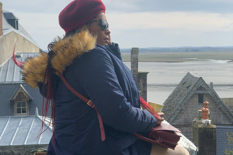 Mont Saint Michel: Walking Tour & Optional Abbey Ticket Tour in French Without Abbey Ticket