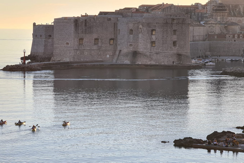 Dubrovnik: Halvdagsutflykt med havskajakpaddlingDubrovnik: Halvdagstur för havskajakpaddling