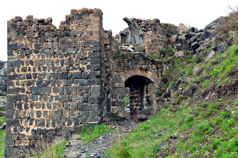 Armenia: excursión de un día a Amberd, Alphabet Alley y SaghmosavankArmenia: excursión de un día a Amberd, el lago Kari y Saghmosavank