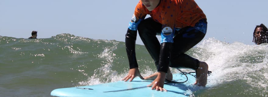 Cascais : Cours de surf privé sur la plage de Carcavelos