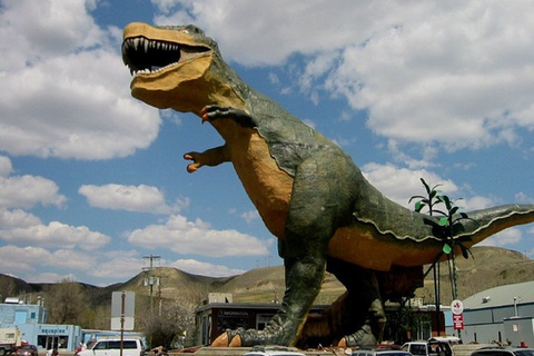 Drumheller: Hoodoos & Dinosaur Museum Day Trip from Calgary