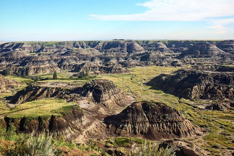 Drumheller: Hoodoos & Dinosaur Museum Day Trip from Calgary