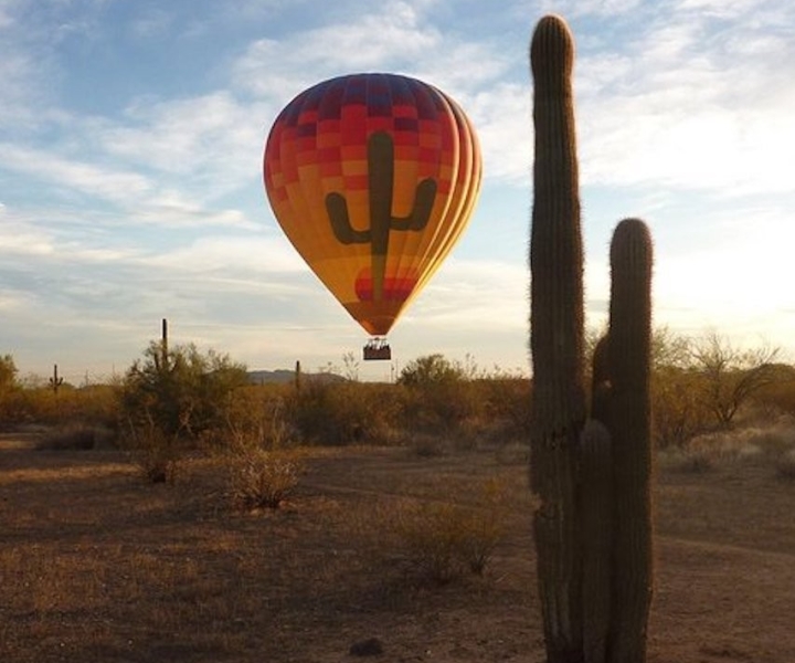 Tucson: giro in mongolfiera con champagne e colazione