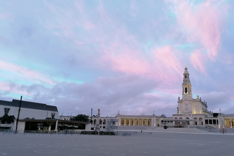 Portugal: Viaje a Fátima, Aljustrel y Valinhos con picnicPortugal: Excursión Privada de un Día a Fátima, Aljustrel y Valinhos