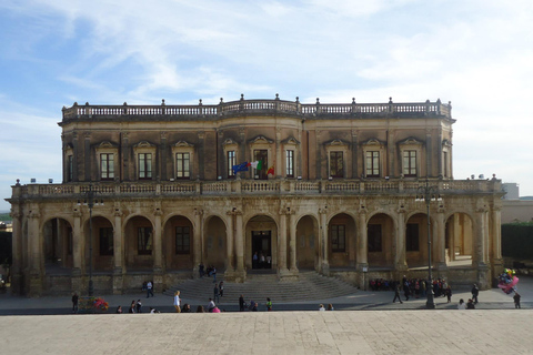 Da Catania: Tour della cultura e della storia di Siracusa e NotoDa Catania: tour storico e culturale di Noto e Siracusa