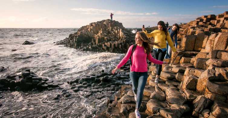 From Belfast: Giant's Causeway Guided Day Tour