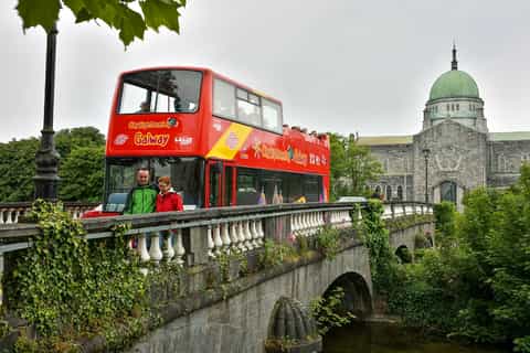 Galway: Hop-On Hop-Off Sightseeing Bus Tour