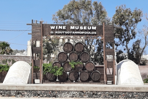 Santorin : visite guidée des vignobles avec dégustations de vinVisite des vignobles de Santorin avec prise en charge à l'hôtel