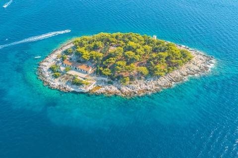 Z Trogiru i Splitu: Błękitna Jaskinia i 5 wyspZ Trogiru: Błękitna Jaskinia i 5 wysp