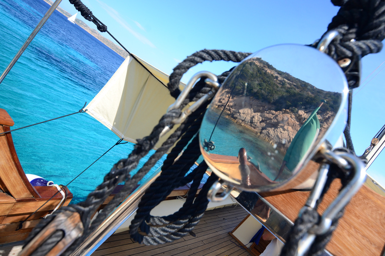 From Palau or La Maddalena: Archipelago Sailing Ship Tour Tour with Meeting Point in La Maddalena