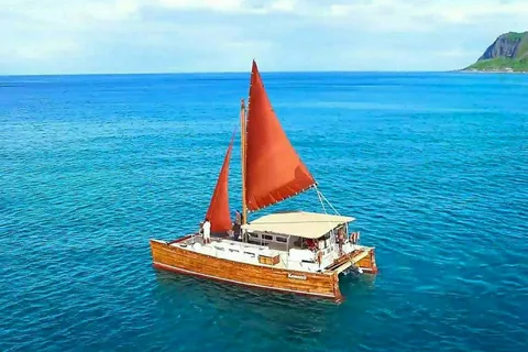 Oahu: Cultural Day Excursion on Polynesian Canoe
