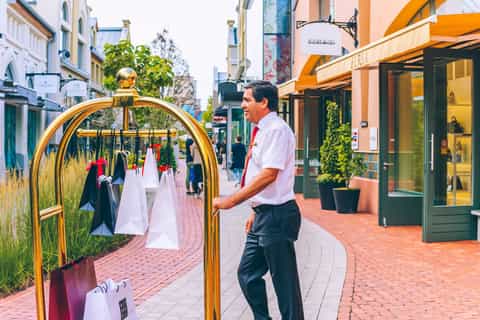 Ingolstadt: Ingolstadt Village Shopping Package
