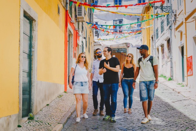 Visit Best of Lisbon Walking Tour Rossio, Chiado & Alfama in Monaco di Baviera