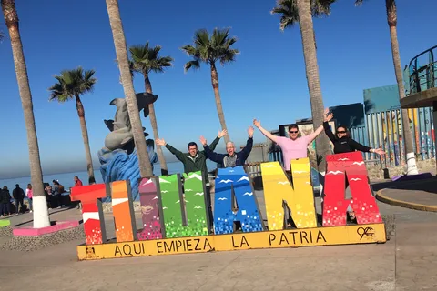 From San Diego: Tijuana City Guided Tour and Food Tasting