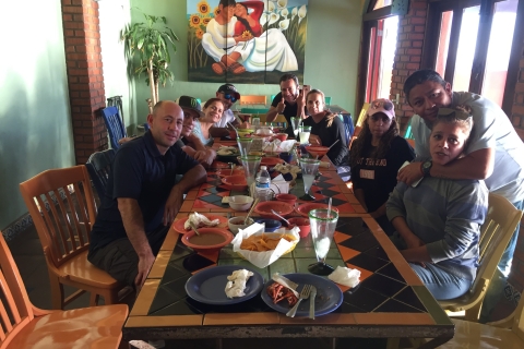 Ab San Diego: Private Puerto Nuevo Tour mit Hummer-Mittagessen