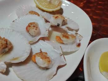 Pontevedra: Walking Tour and Galician Food Tasting