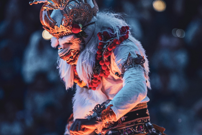 ULUWATU LUXE TOUR: Beaches, Cliffs, Temple, Fire Dance & BBQ ULUWATU LUXE TOUR: Beaches, Cliffs, Temple, Fire Dance & BBQ