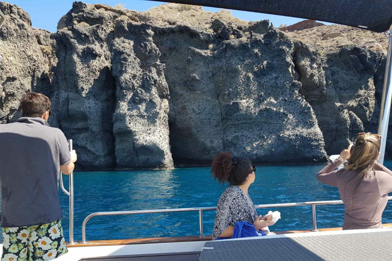 Santorini: Private Motorboat Cruise and Volcano Hike Daytime 4-Hour Private Motorboat Cruise & Hike