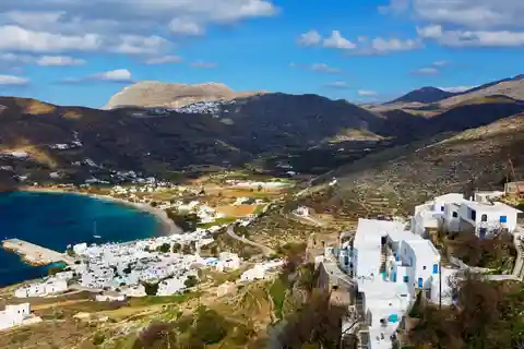 Amorgos: Guided Hike of the Panagia Hozoviotissa Monastery
