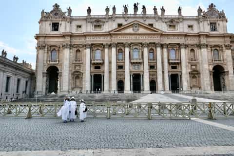 Rome: Guided Tour of St. Peter's Basilica with Dome Climb