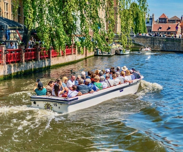 Bruges Enchantment Escapada para pequenos grupos saindo de Paris Mercedes