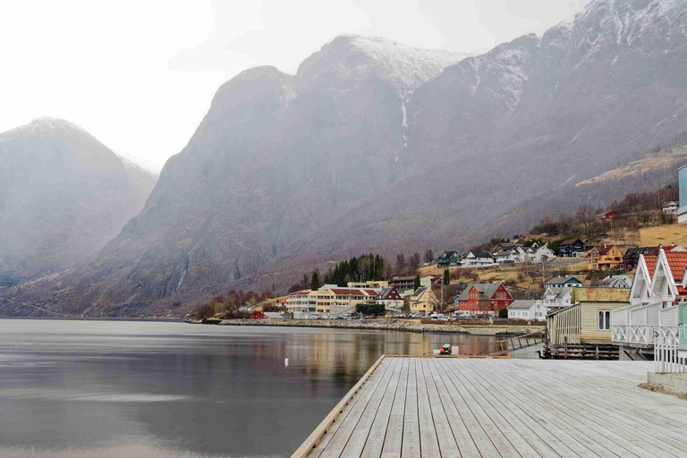 Bergen: Stegastein, Viking Village, Flåm & Nærøyfjord Cruise