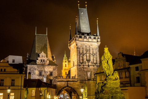 Prague: One Prague Tour with Local Food &amp; BeerCastle Side Route