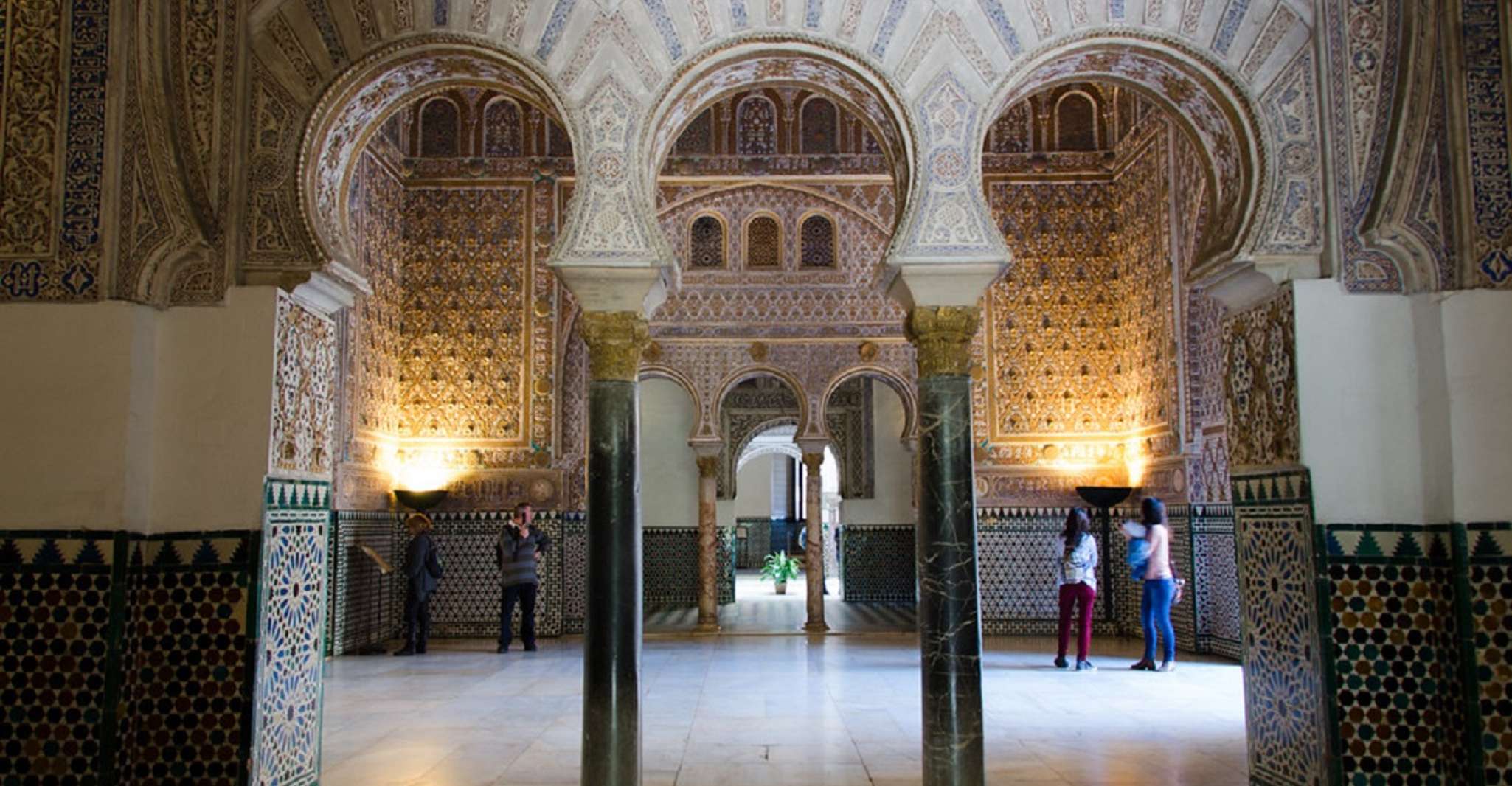 Seville, Alcázar, Cathedral and Giralda Tour with Tickets - Housity