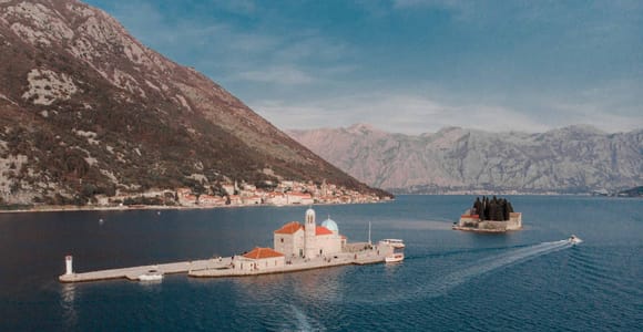 Kotor: Our Lady of the Rock and Perast Speedboat Tour