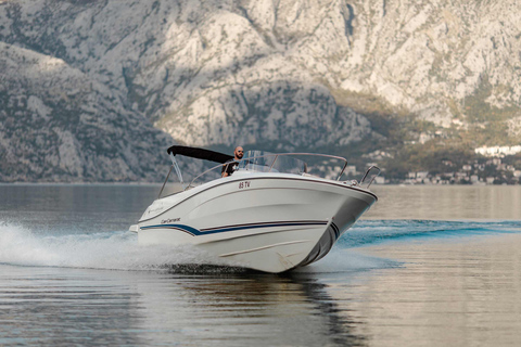 Kotor: visite en bateau de 3 heures de la grotte bleue et de Notre-Dame des rochers