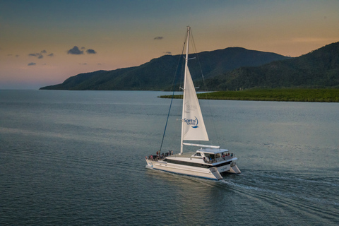 Cairns: Abendessen auf dem Schiff "Spirit of Cairns"