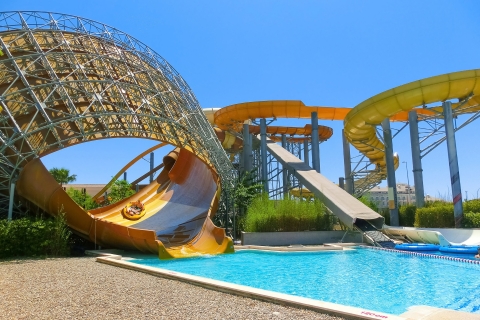 Antalya: The Land of Legends-themapark met transferVervoer van hotels in Side