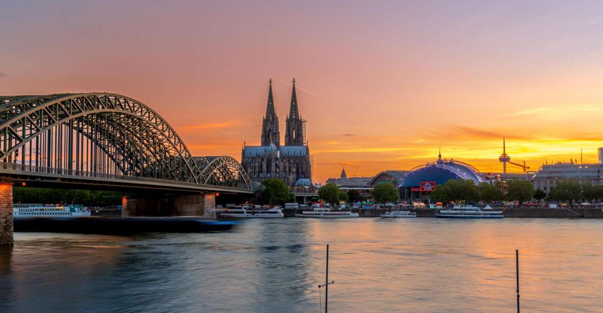 Cologne: Historic Town Scavenger Hunt