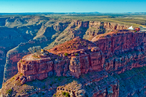 Las Vegas: West Grand Canyon Helikopterbiljett med transferLas Vegas: Med helikopter till Västra Grand Canyon