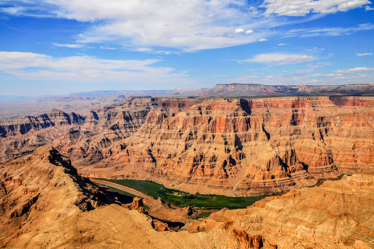 Las Vegas West Grand Canyon Ticket de entrada en helicóptero con trasladoLas Vegas: helicóptero al oeste del Gran Cañón con traslado