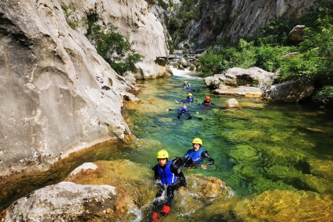 Desde Split: barranquismo extremo en el río CetinaDesde Zadvarje: barranquismo extremo en el río Cetina