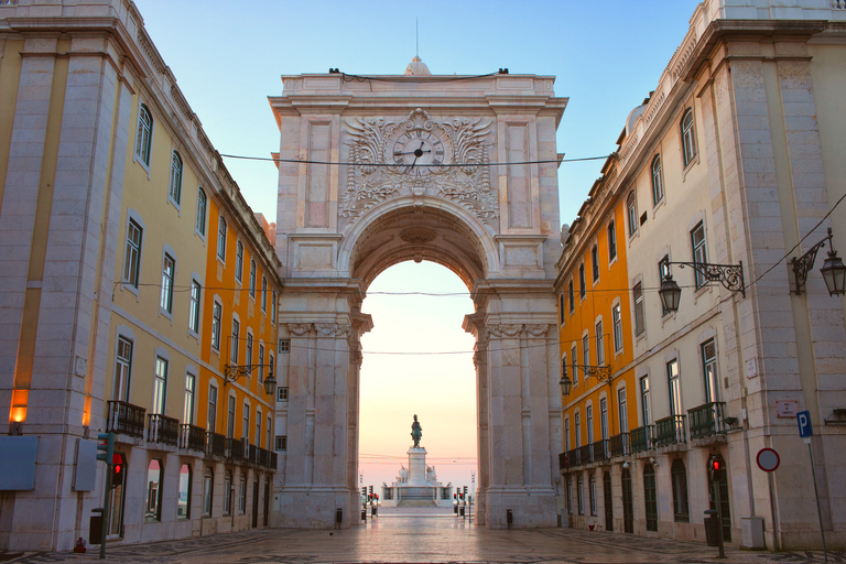 Lissabon: hoogtepunten van privéwandeling met gids door LissabonLissabon: privé begeleide wandeltocht