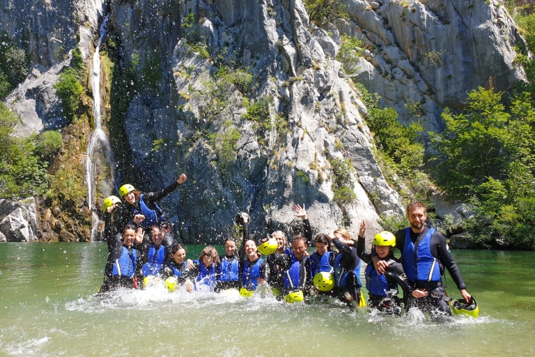 Vanuit Split: canyoning op de Cetina-rivierCanyoning op de Cetinarivier vanuit Zadvarje
