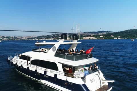 Bosphorus Sunset Cruise on a Luxurious Yacht