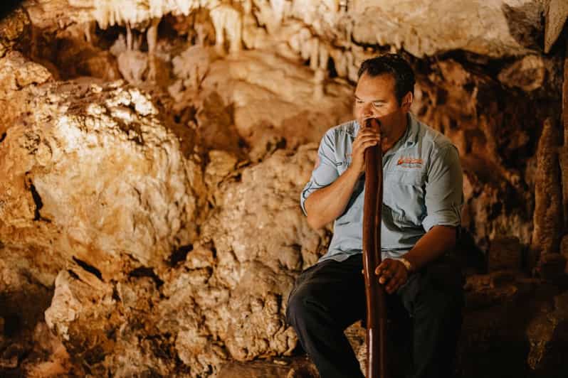 Yallingup: Ngilgi Cave Twilight Didgeridoo Cave Tour