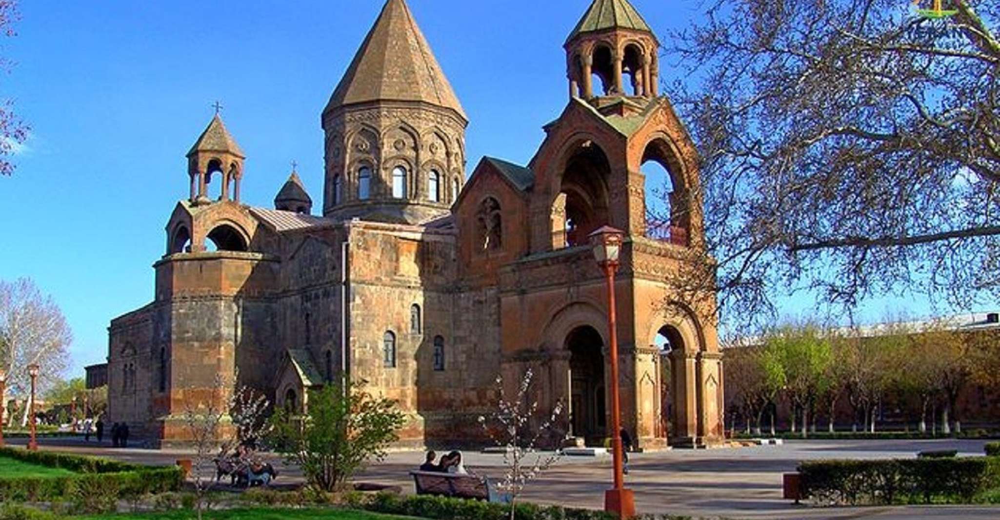 Dagreis, van Yerevan Sightseeing naar Holy Echmiadzin - Hizvo